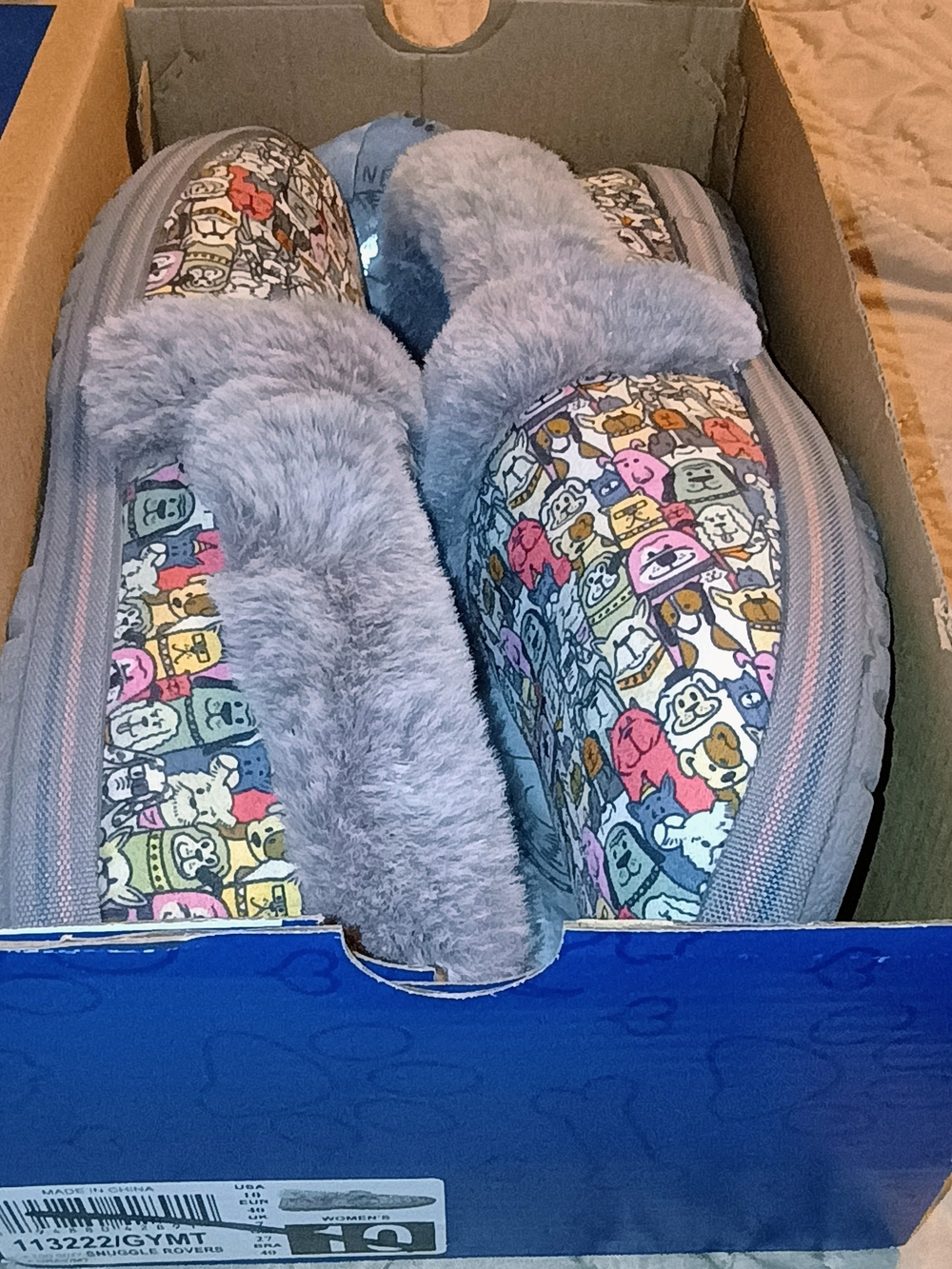 WOMEN'S BOBS from Skechers Gray DOG Patterned Fuzzy Lined Women's Slippers Sz 10